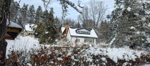 Szept - Biały Domek