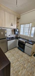 LausDeo1 self checkin 2BHK AC corner flat top floor