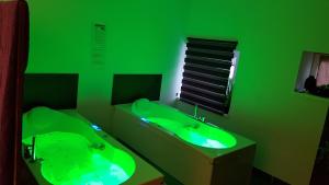 Appartements appart Herisson RDC accessible PMR : photos des chambres