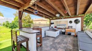 Sunny villa with private pool in Chiclana de la Frontera