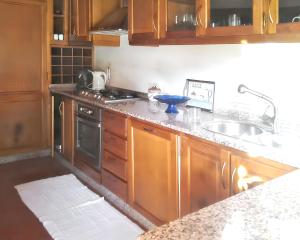 Elegant Villa with Panoramic Views in Caniçada