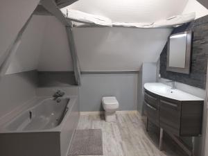 Maisons de vacances La Tourangelle : Maison 2 Chambres
