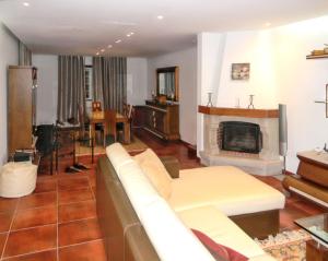 Welcoming villa in Santa Leocádia, private pool 475 m²