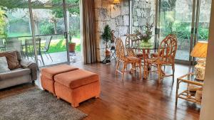 Charming House in Covelas with Pool and Mountain View