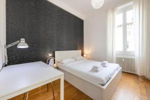 Luxury 3 Bedrooms Apt - B Home