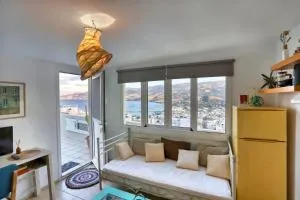 Terrace house - Roússa Límni