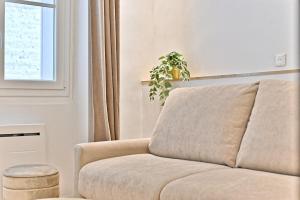 Studio Chic in Paris- III