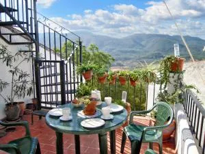 Spacious House in Hornos with Mountain View - El Ojuelo
