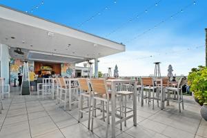 Hollywood Studios Condo Costa