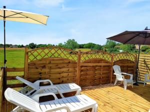 Maisons de vacances Maison charmante avec piscine a Loupiac : photos des chambres
