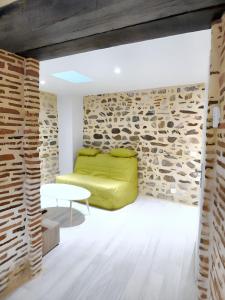Maison confortable au cœur de Brioude avec parking privé.