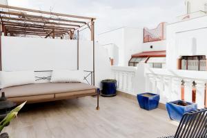 Elegant Apartment in the Heart of Madrid, 100m² with Parking - 4-звездочные отели в городе Мадрид