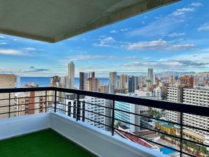 Acuarium Tower Levante Beach