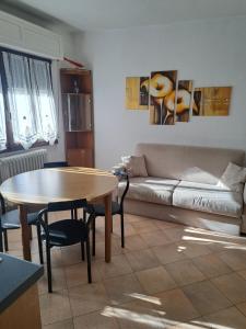 Studio with Sofa Bed