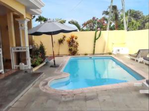 Spacious house in Grand Baie with shared pool