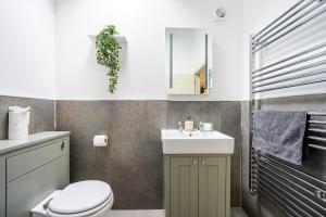 SnowBarn I Hot Tub, Games Room, Pets welcome!