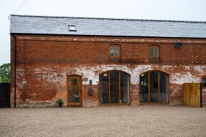 SnowBarn I Hot Tub, Games Room, Pets welcome!