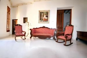 Charming House in Ayora + Terrace