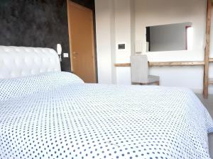 Bright Studio in Gallipoli - 30 sqm + Enclosed Garden