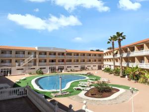 Charming Studio in Costa del Silencio, 45 m², Near Pool