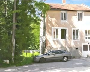 Maisons de vacances Maison familiale spacieuse a Saint-Claude, vue sur la riviere : photos des chambres
