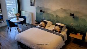 Hotels Le 9 en Cuisine : Chambre Triple Confort