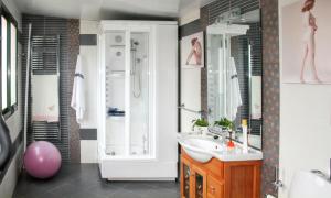 Elegant Villa in Tui with Private Pool