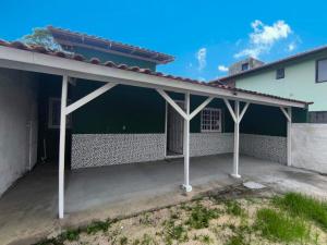 Aceita pet, próximo ao aeroporto e praia do campeche