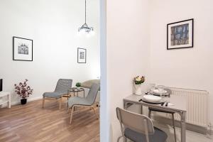 Central - Comfy - Relaxing Sleep