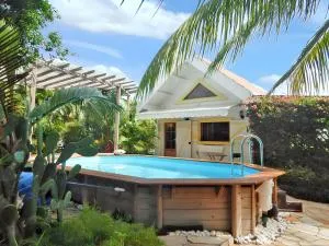 Chalet confortable au Vauclin avec piscine privée - 勒沃克兰