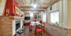 Charming House in Morales de Rey with Enclosed Garden