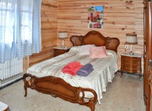 Charming House in Morales de Rey with Enclosed Garden