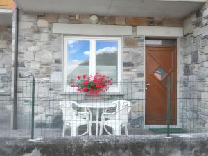 Charming apartment in Livo 70 m² with mountain view