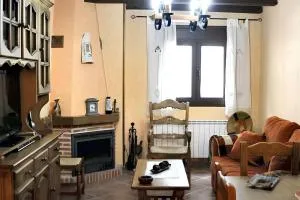 Welcoming House in Hueva, Great View - Auñón