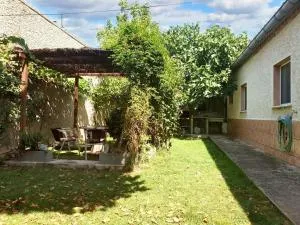 Charming House in Rada with Fenced Garden - Mélida
