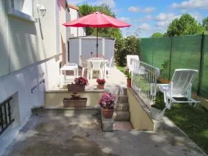Appartement charmant à Breuillet avec jardin spacieux - 圣索尼