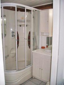 Appartements Appartement charmant a Breuillet avec jardin spacieux : photos des chambres