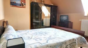 Maison confortable à Saint-Laurent-de-Cuves avec jardin