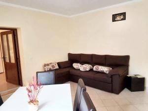 Charming House in Săcele with Garden View + BBQ