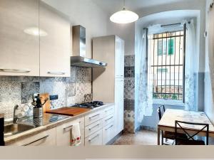 Charming Apartment in Genova - 70 m² - Parking Included