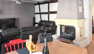 Appartements Appartement cosy avec cheminee a Eguisheim - 110m² - Terrasse : photos des chambres