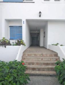 Bright apartment in Marina Smir, sea view and shared pool