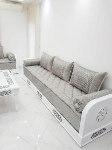 Bright apartment in Marina Smir, sea view and shared pool