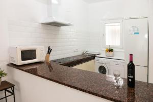 Baconer - Casa en lAmpolla con jardín privado y acceso directo al mar - Deltavacaciones