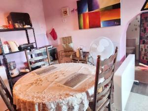 Cozy Apartment in Estinnes – 40 sqm with a fenced garden.