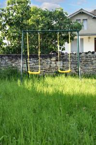 Maisons de vacances Maison chaleureuse a Lalbenque avec jardin cloture : photos des chambres
