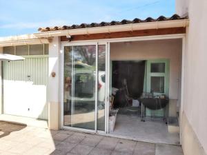 Maisons de vacances Maison charmante a Monteux avec jardin et equipements complets : photos des chambres
