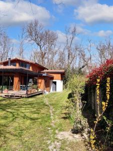 Maison spacieuse à Saint-Selve avec jardin et barbecue, 125 m².