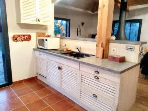 Maison spacieuse à Saint-Selve avec jardin et barbecue, 125 m².