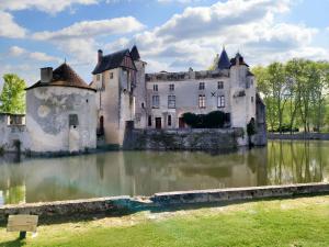Maisons de vacances Maison spacieuse a Saint-Selve avec jardin et barbecue, 125 m². : photos des chambres
